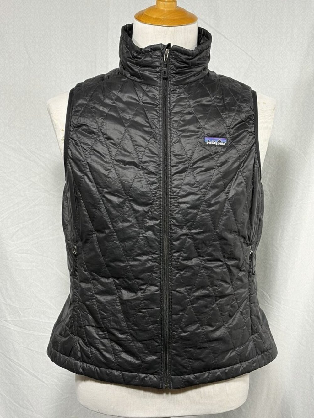 Patagonia Black Nano Puff Primaloft Light Zip Puffer Vest Large Women’s